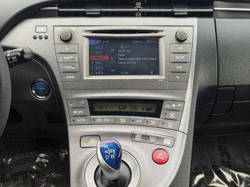 Used 2013 Toyota Prius Prius II image 26