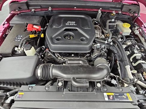 Used 2021 Jeep Wrangler Rubicon AWD/4WD image 39