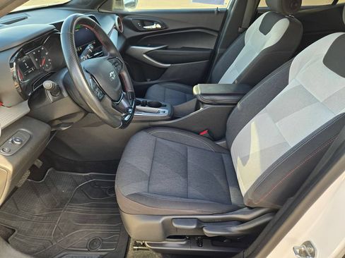 Used 2024 Chevrolet Trax RS w/ Driver Confidence Package FWD image 11