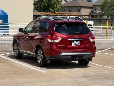 Used 2014 Nissan Pathfinder SL w/ SL Premium Package FWD image 5