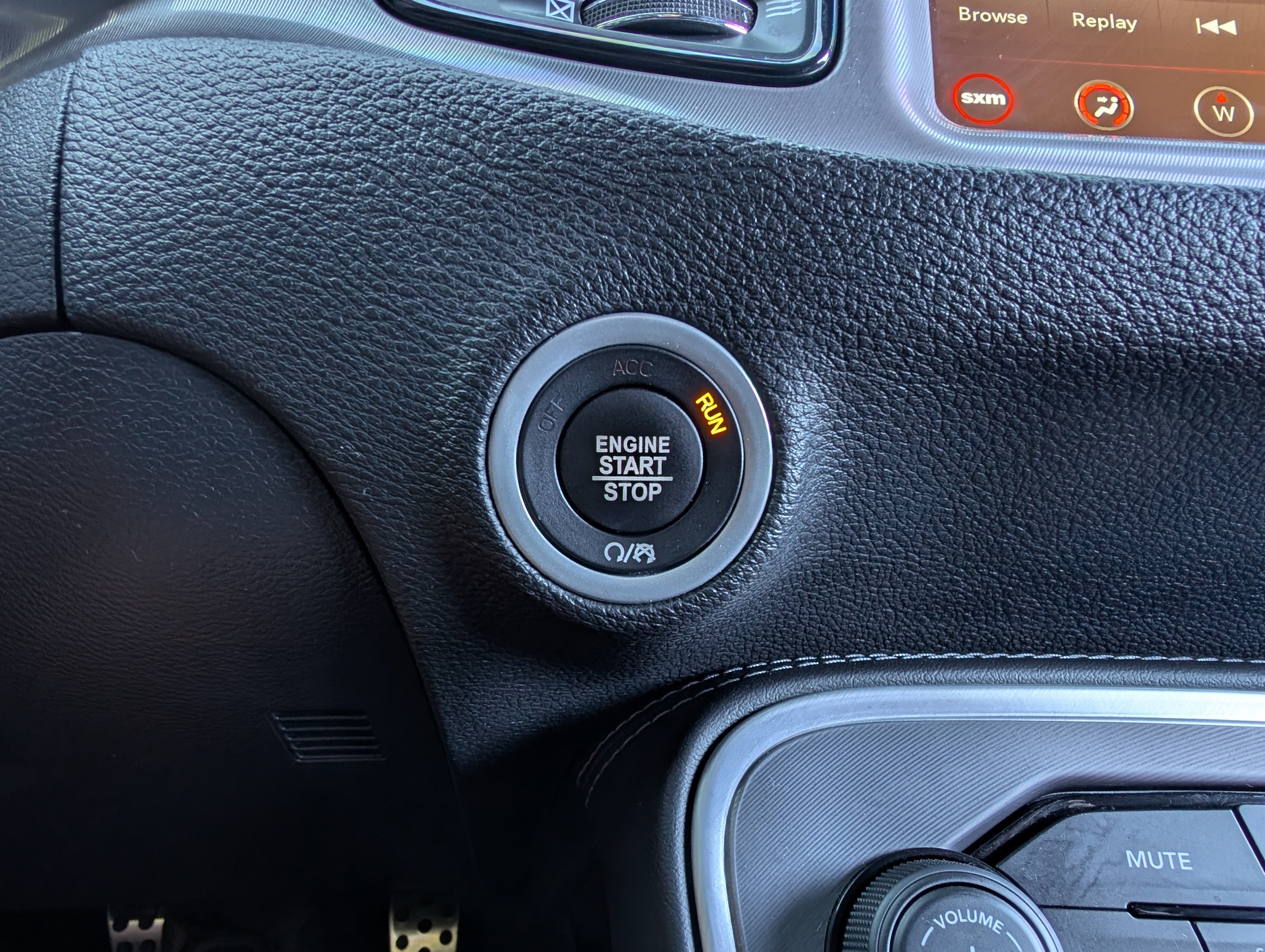 Used 2022 Dodge Challenger R/T RWD image 31