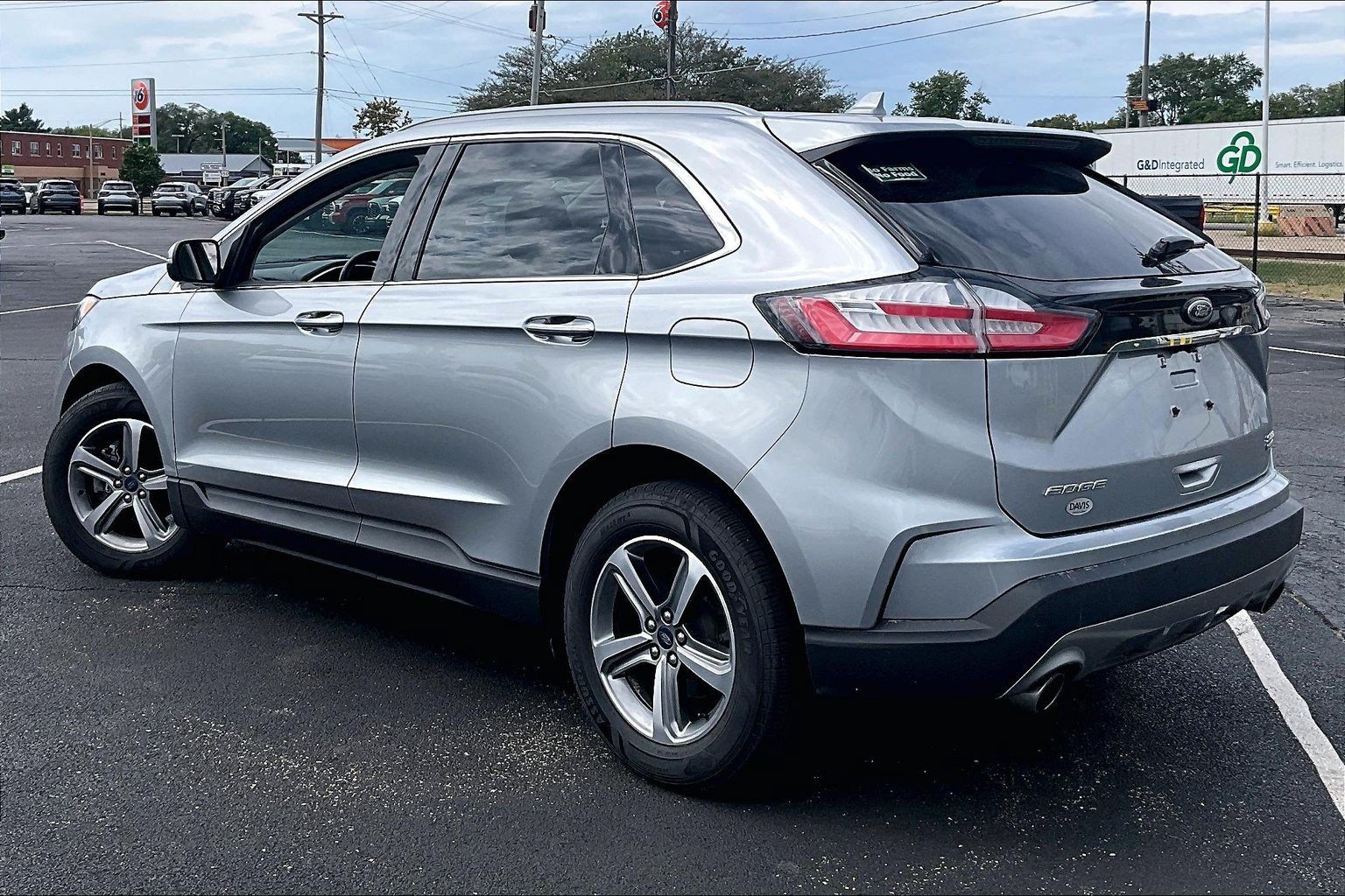 Used 2020 Ford Edge SEL w/ Convenience Package FWD image 6