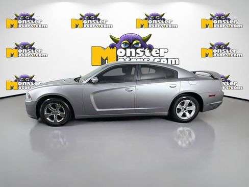 Used 2014 Dodge Charger SXT image 8