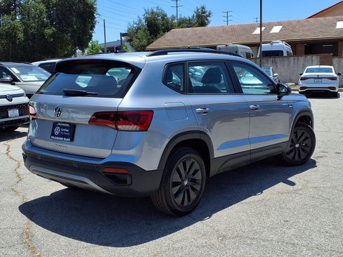 Certified 2024 Volkswagen Taos S FWD image 7