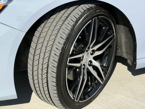 Used 2021 Honda Accord Touring image 17