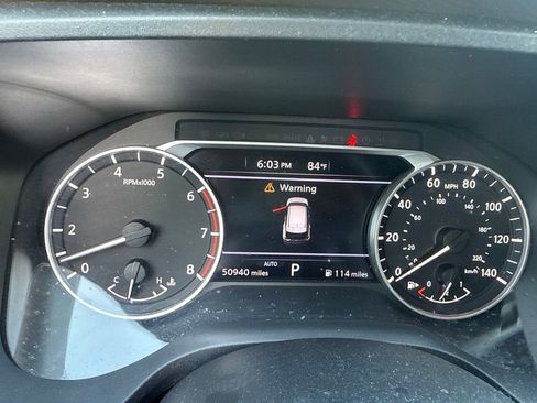 Used 2021 Nissan Rogue SV AWD/4WD image 22