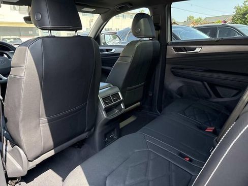 New 2026 Volkswagen Atlas Cross Sport SE image 11