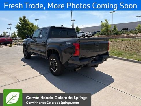 Used 2025 Toyota Tacoma TRD Off-Road w/ TRD Off Road Premium Package AWD/4WD image 5