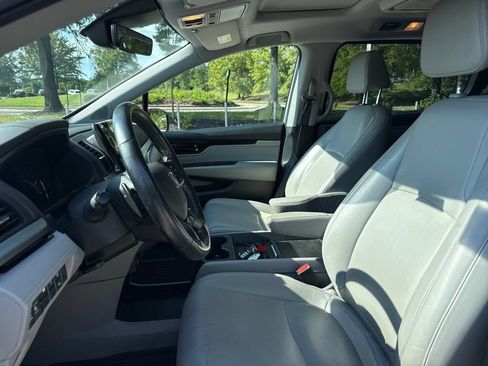 Used 2021 Honda Odyssey Touring image 12