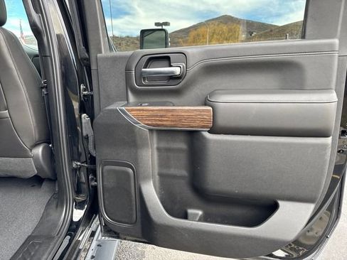 Used 2020 Chevrolet Silverado 2500 High Country w/ Z71 Off-Road Package AWD/4WD image 33