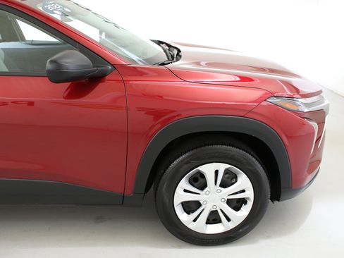 Used 2024 Chevrolet Trax LS FWD image 11
