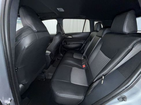 Used 2024 Toyota Corolla Cross AWD Hybrid w/ Convenience Package image 4
