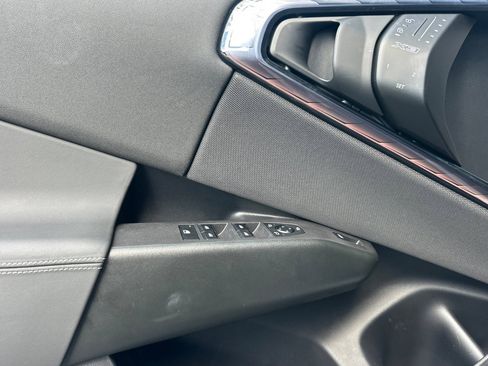 Used 2025 BMW X3 xDrive30i w/ Premium Package image 12