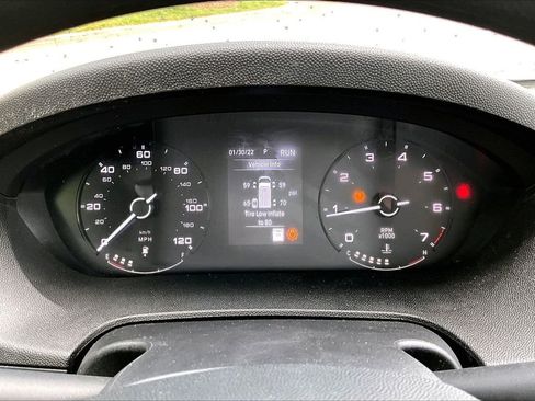 Used 2024 RAM ProMaster 2500 w/ Convenience Group FWD image 10
