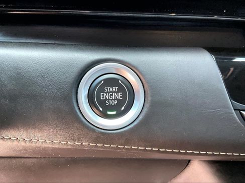 Used 2021 Cadillac Escalade ESV Sport Platinum AWD/4WD image 34