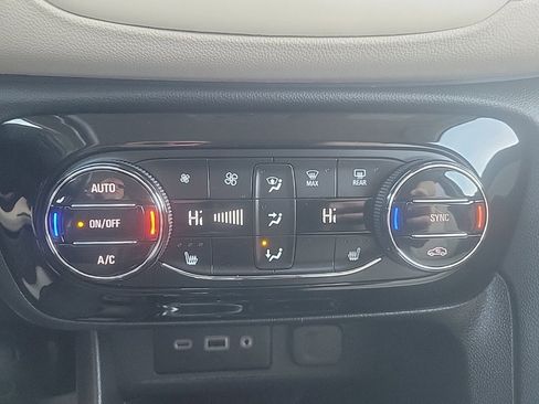 Used 2023 Buick Encore GX Select image 15