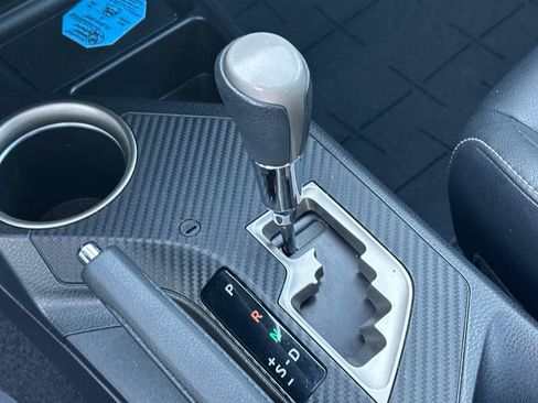 Used 2014 Toyota RAV4 Limited image 22