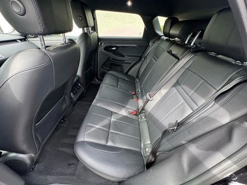 Used 2020 Land Rover Range Rover Evoque S image 17