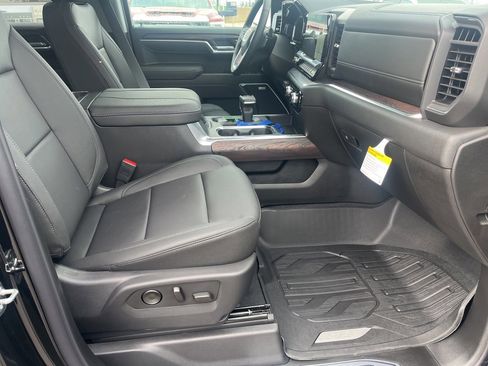 New 2026 GMC Sierra 1500 SLT w/ SLT Premium Plus Package image 11