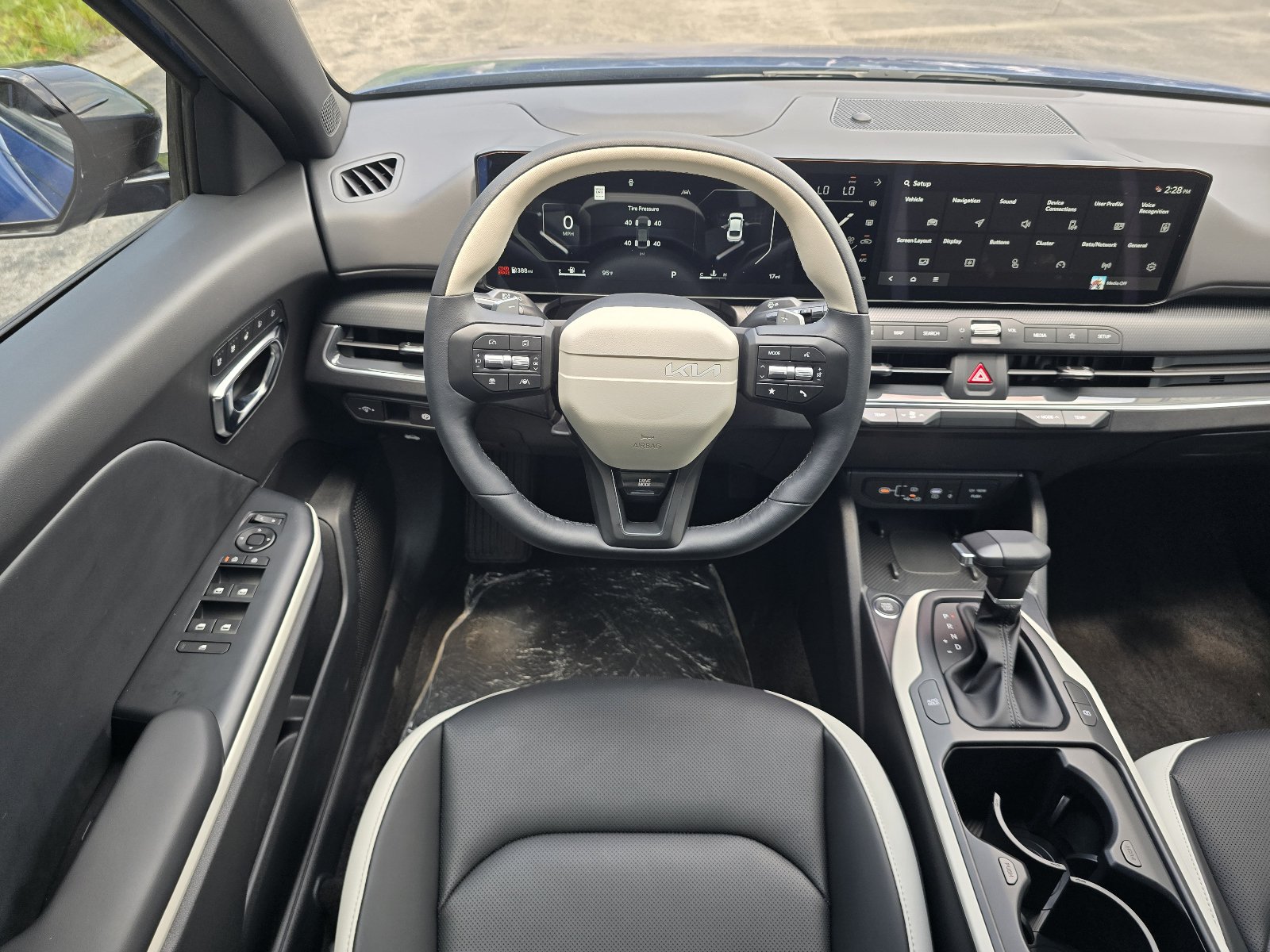 New 2026 Kia K4 EX w/ GT-Line Premium Package FWD image 6