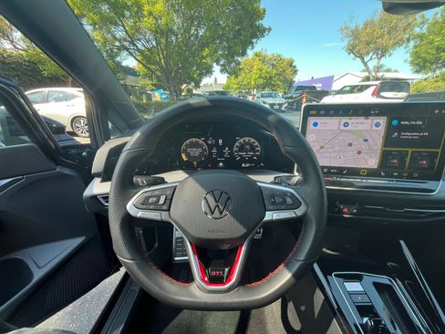 Used 2026 Volkswagen Golf S FWD image 32