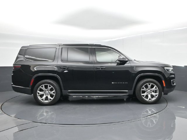Used 2022 Jeep Wagoneer Series II AWD/4WD image 9