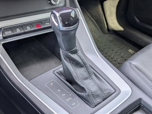 Used 2022 Audi Q3 2.0T Premium w/ Convenience Package image 12