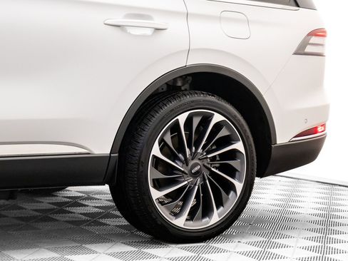 Used 2024 Lincoln Aviator Reserve w/ Equipment Group 201A image 41