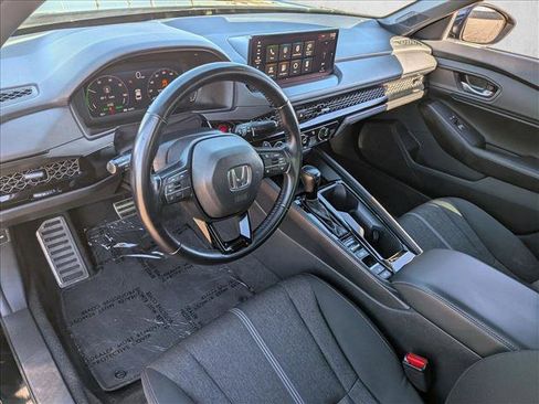 Used 2023 Honda Accord Sport image 9