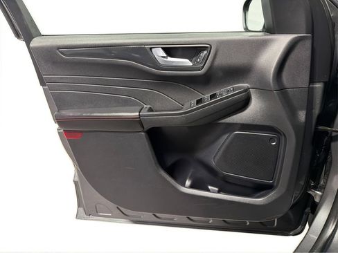 Used 2025 Ford Escape ST-Line AWD/4WD image 19