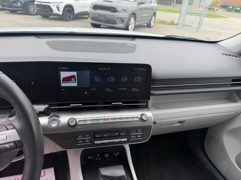 Used 2024 Hyundai Kona SEL AWD/4WD image 17
