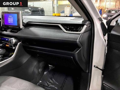 Used 2024 Toyota RAV4 XLE image 19