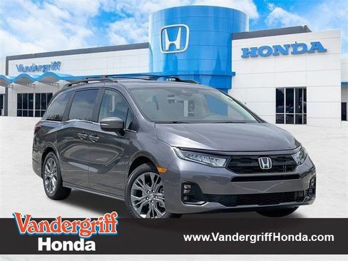 New 2026 Honda Odyssey Touring image 1