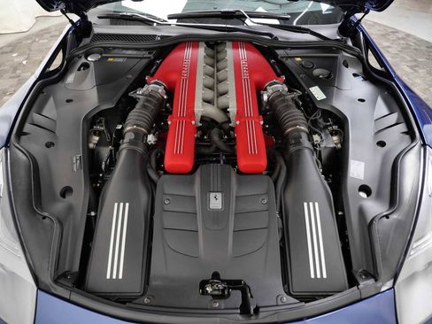 Certified 2016 Ferrari F12 Berlinetta image 30