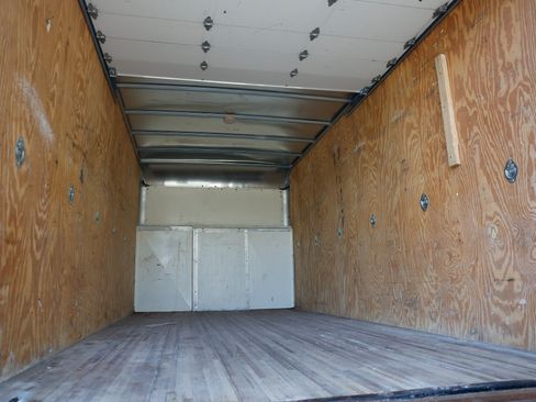 Used 2018 Ford E-350 and Econoline 350 Super Duty RWD image 24