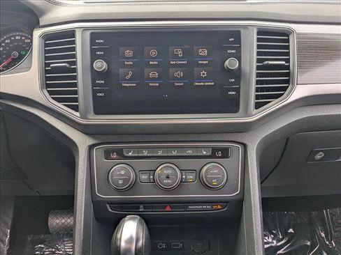 Used 2018 Volkswagen Atlas SE image 15