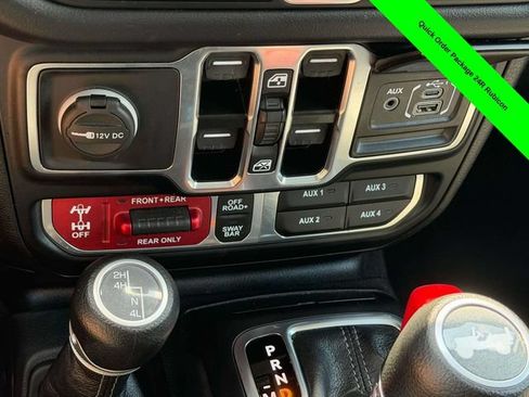 Used 2024 Jeep Wrangler Unlimited Rubicon AWD/4WD image 18