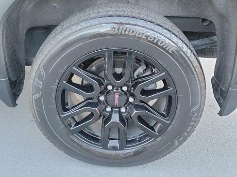 Used 2021 GMC Sierra 1500 Elevation w/ Preferred Package image 8