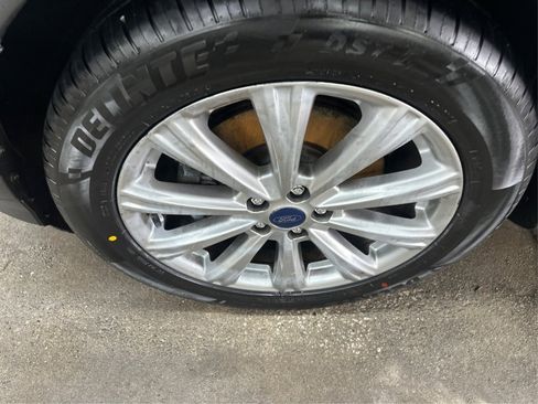 Used 2017 Ford Escape Titanium image 18