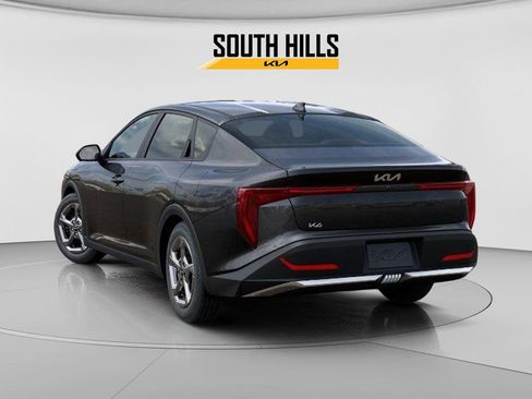 New 2026 Kia K4 LXS FWD image 4