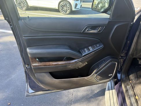 Used 2020 Chevrolet Tahoe LT image 14