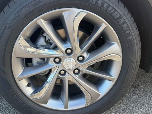 Used 2021 Buick Encore GX Essence w/ Advanced Technology Package image 9