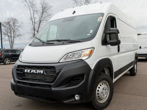 New 2026 RAM ProMaster 2500 w/ Premium Convenience Group image 1