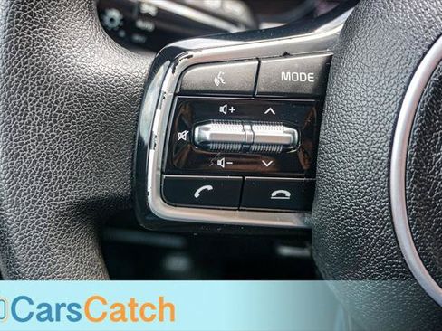 Used 2023 Kia Sorento LX FWD image 32