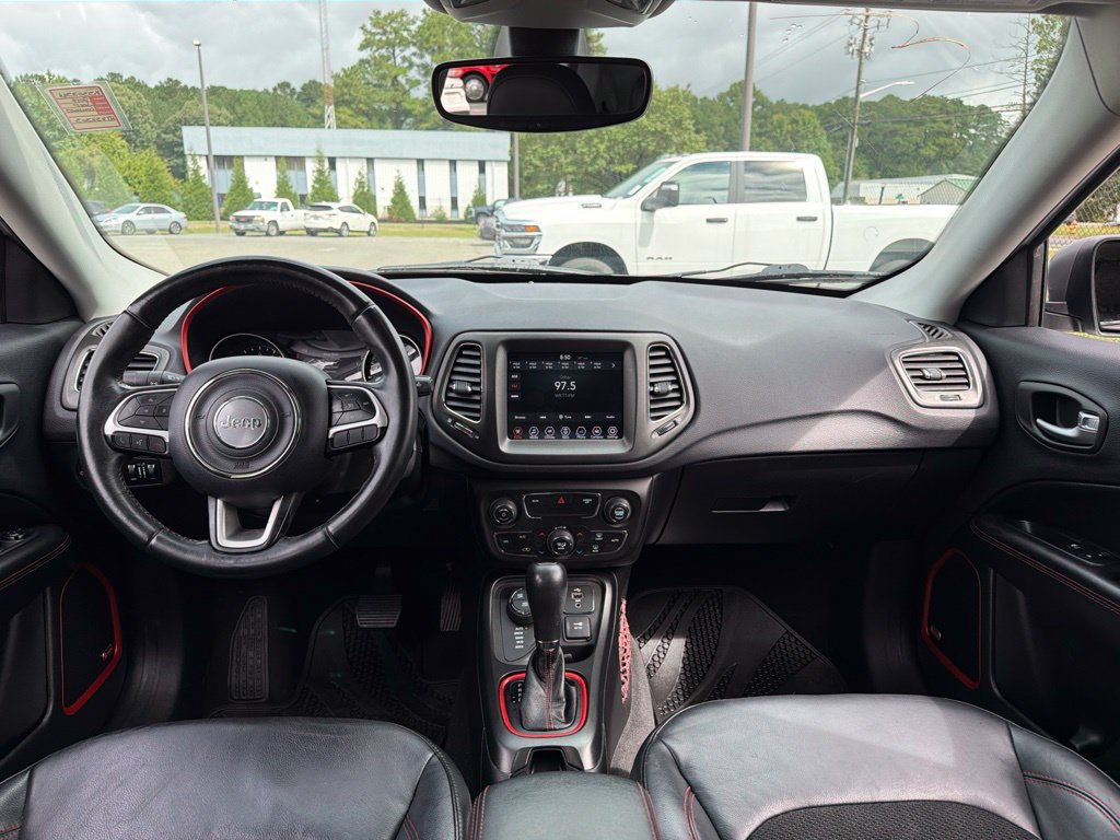 Used 2017 Jeep Compass Trailhawk w/ Popular Equipment Group AWD/4WD image 8