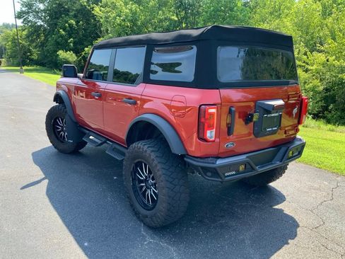 Used 2024 Ford Bronco Black Diamond AWD/4WD image 11