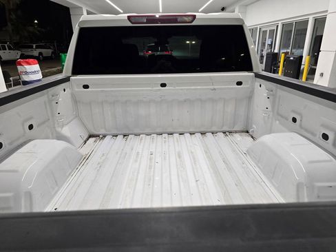 Used 2023 Chevrolet Silverado 1500 LT AWD/4WD image 6
