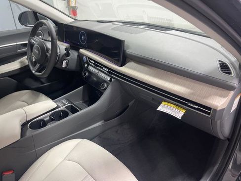 New 2025 Hyundai Sonata Limited image 26
