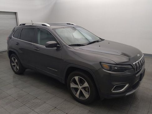 Used 2019 Jeep Cherokee Limited AWD/4WD image 11