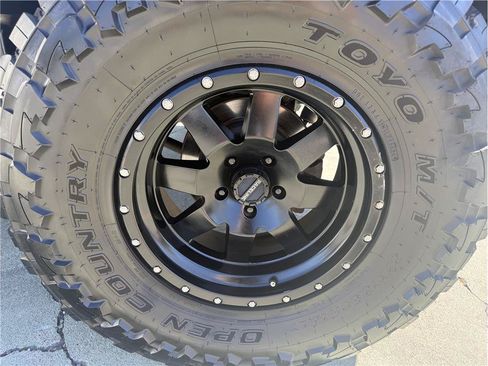 Used 2018 Jeep Wrangler Unlimited Sport AWD/4WD image 18